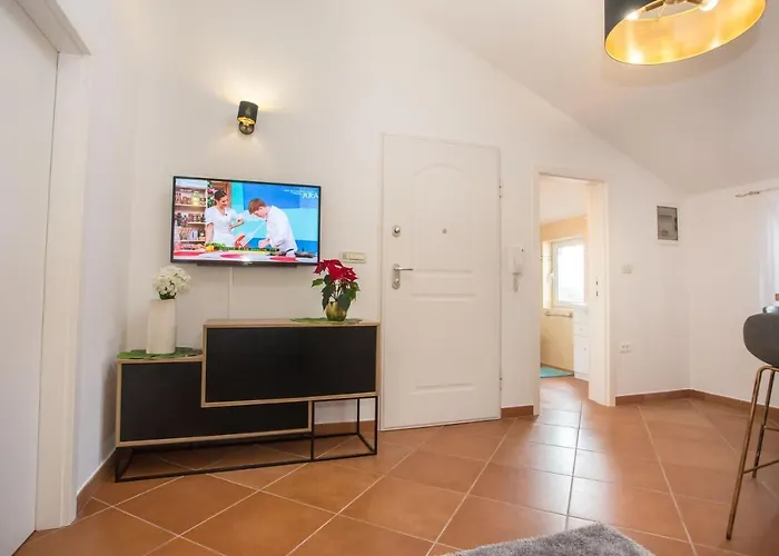 Kala Main Square Apartment