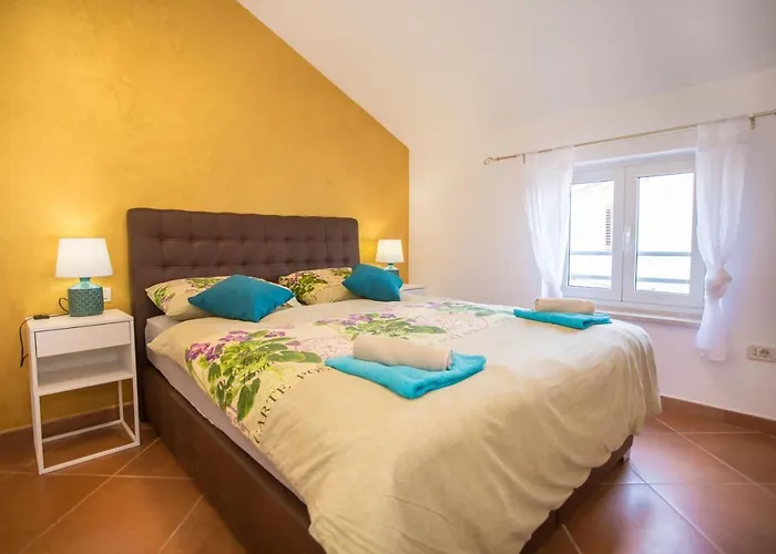 Kala Main Square Apartment *