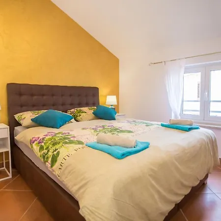 Kala Main Square דירה *