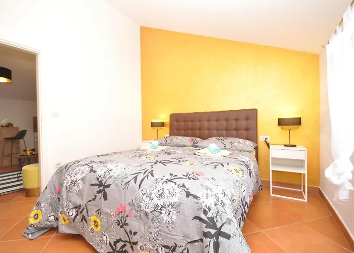 Kala Main Square Apartamento *